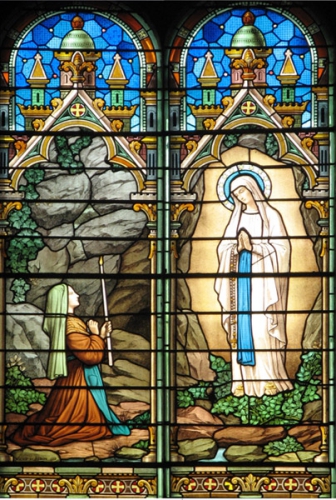 Notre-Dame_de_Lourdes_5a.jpg